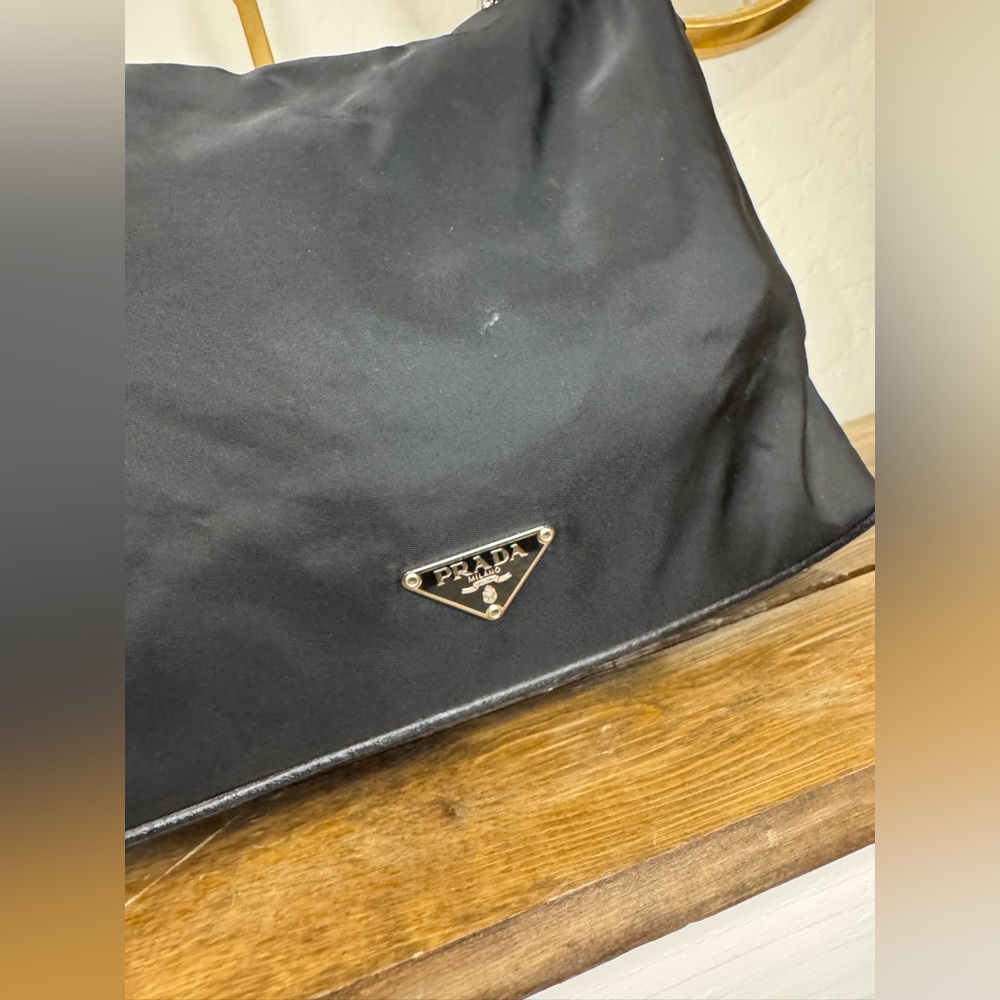 PRADA Nylon‎ shoulder bag w/woven leather adjustable straps and dust bag - Picture 13 of 16